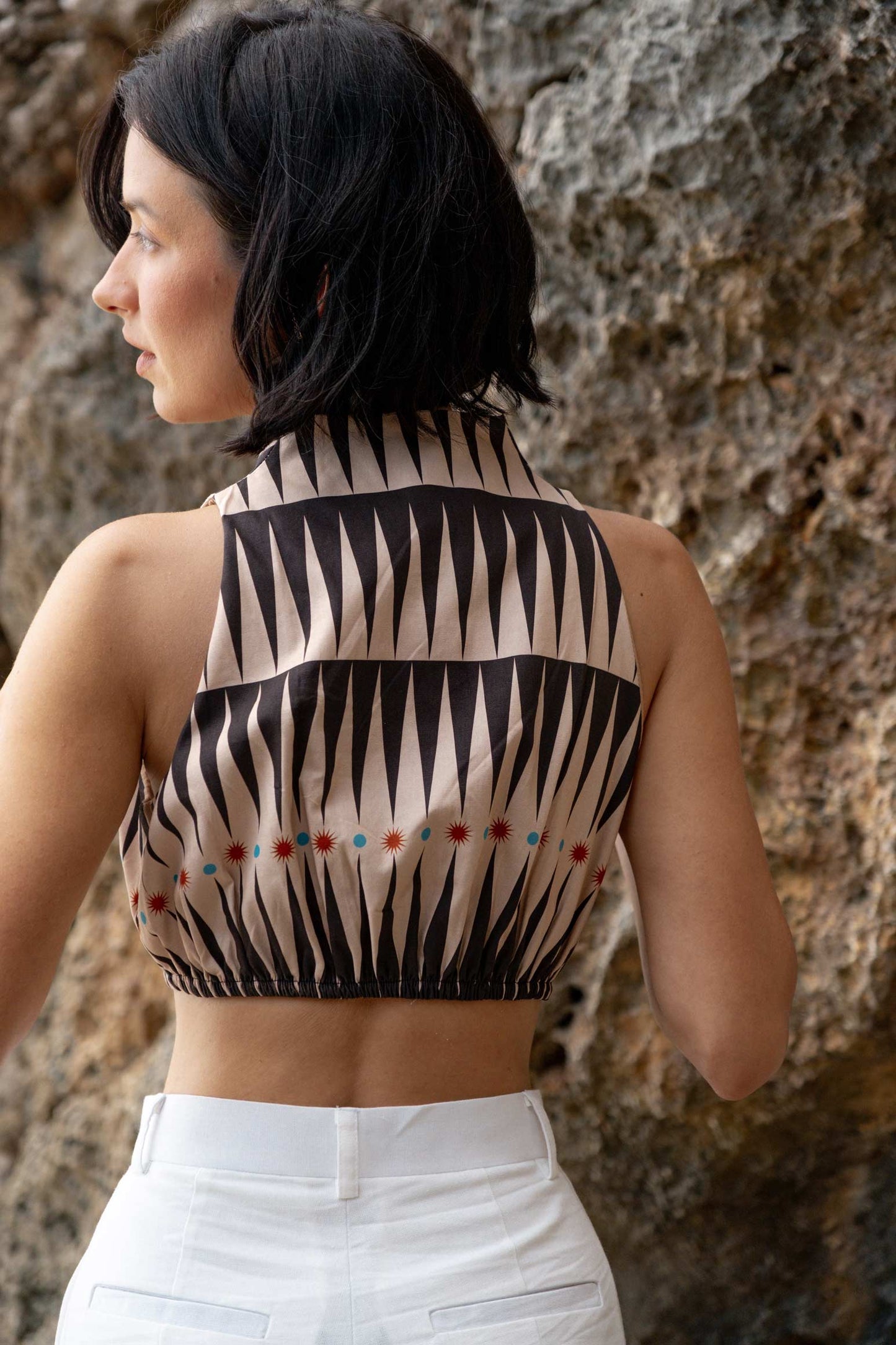 printed-v-neck-crop-top-indira-back.jpg